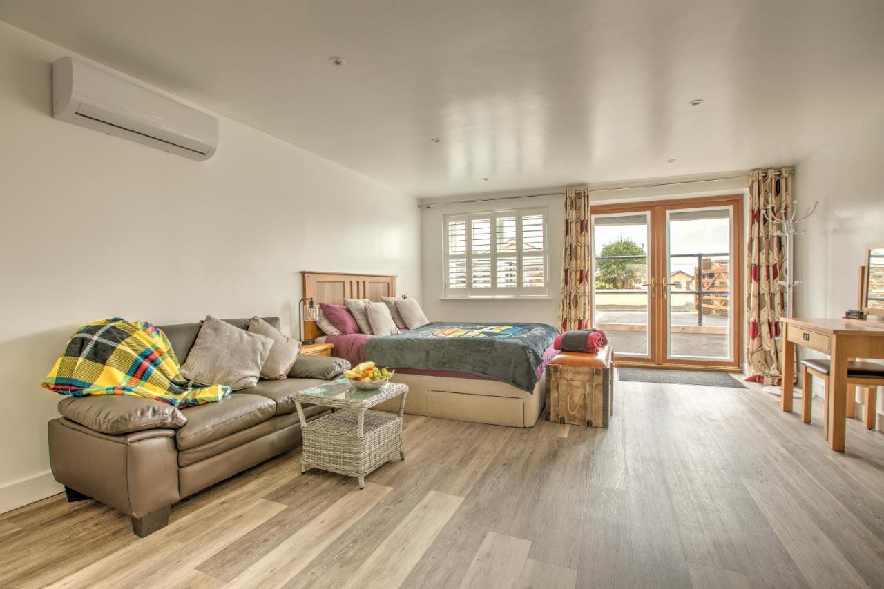 43 Annexe Apartment